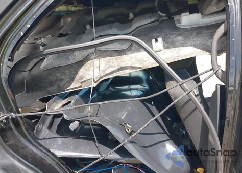 2015 Ford Police Interceptor z USA, uszkodzony, nr VIN 1FM5K8AT0FGB98596